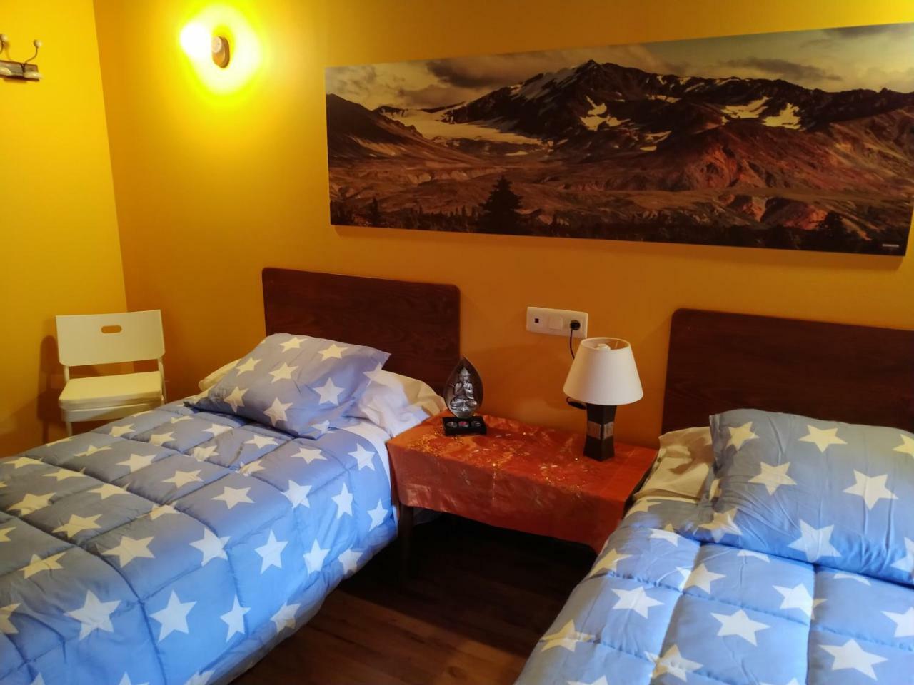 El Interior De Gaia Guest House Arriondas Exterior foto