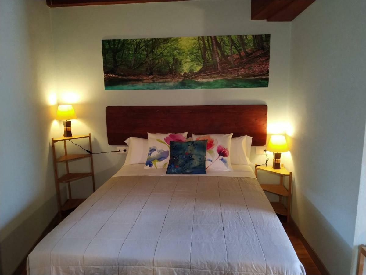 El Interior De Gaia Guest House Arriondas Exterior foto
