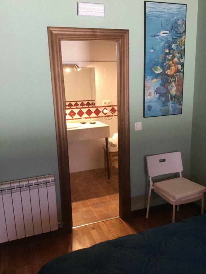 El Interior De Gaia Guest House Arriondas Exterior foto